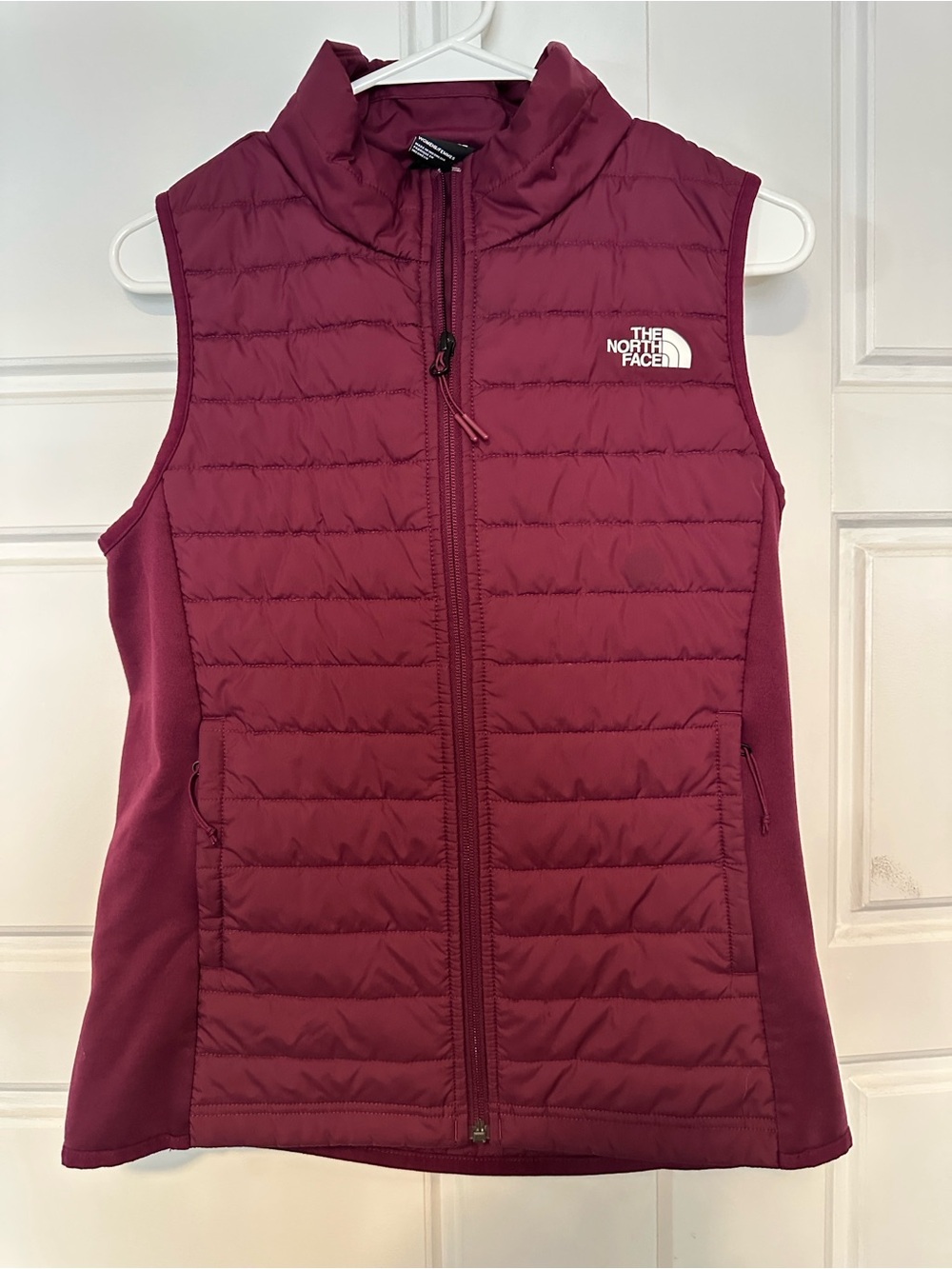 The North Face Women's Quilted Vest - Wine Red